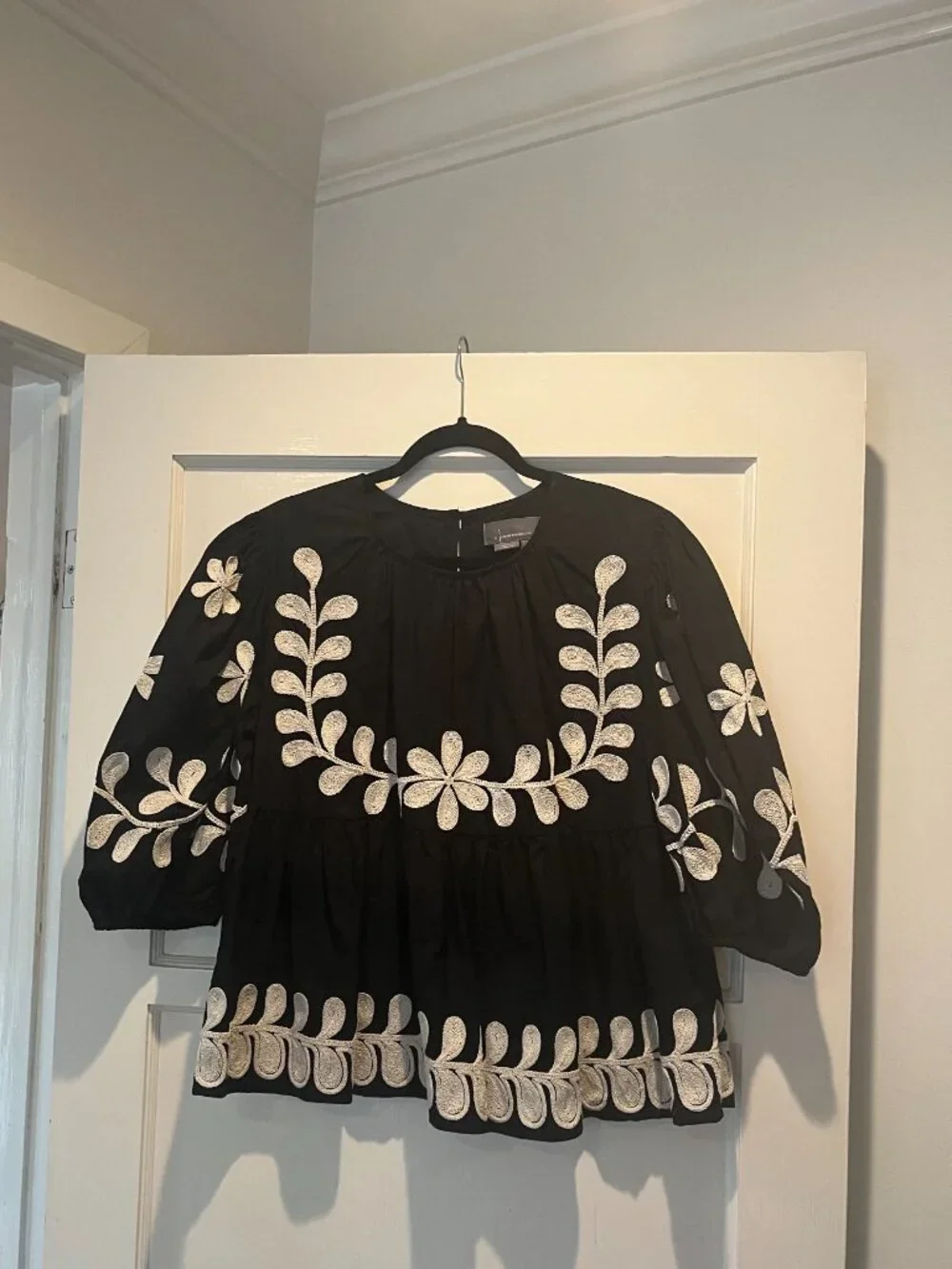 Anthropologie Black Peasant Blouse with Ivory Floral Embroidery - L - Picture 3 of 7